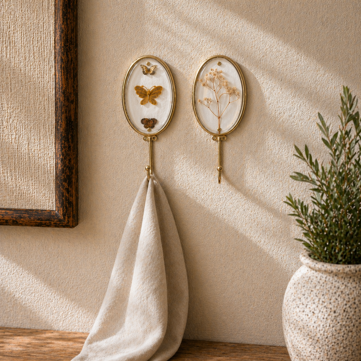 Floral/Butterfly Set of Decorative Hooks.